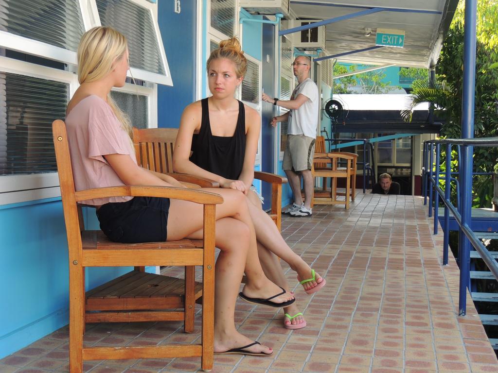 Reef Lodge Backpackers ทาวน์วิล ภายนอก รูปภาพ