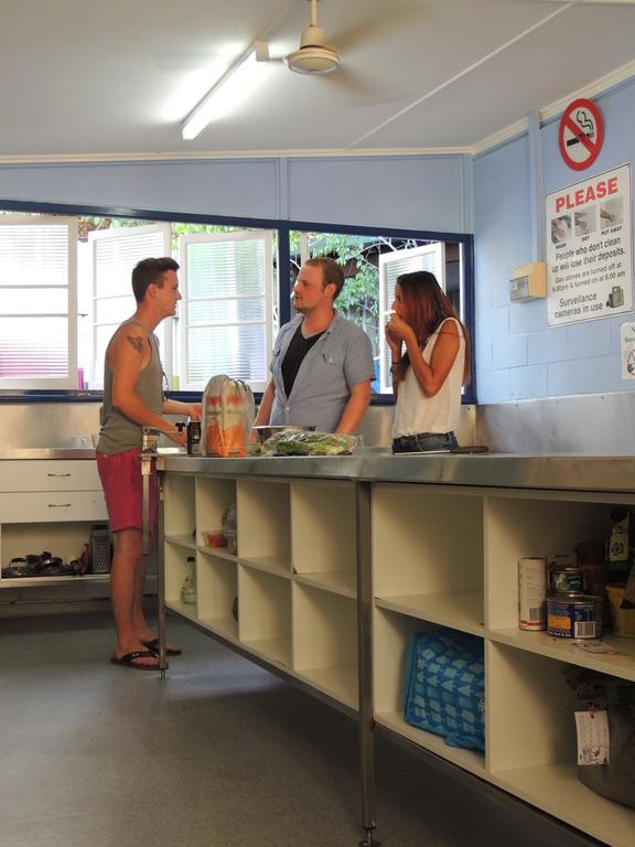 Reef Lodge Backpackers ทาวน์วิล ภายนอก รูปภาพ
